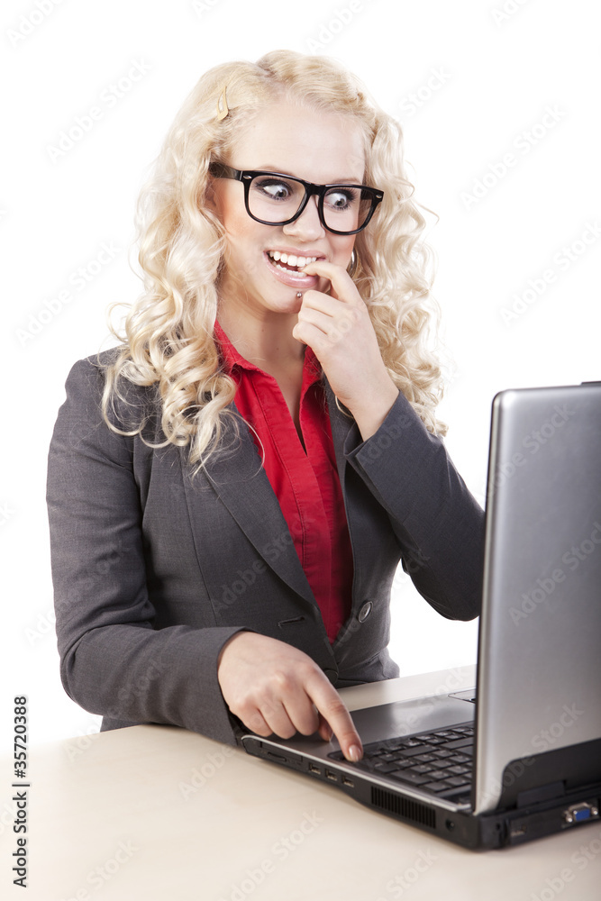 on-line chatting on-line chatting