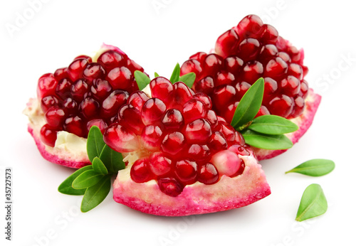 Quadro su tela Sweet pomegranate with leafs