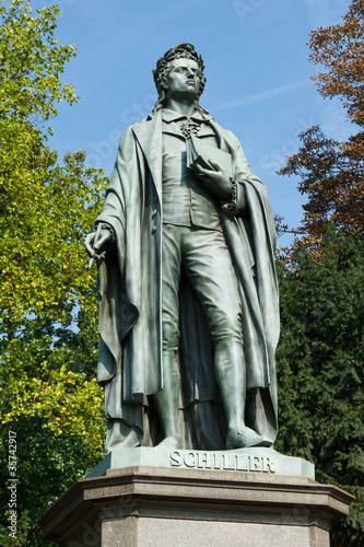 Schiller Statue