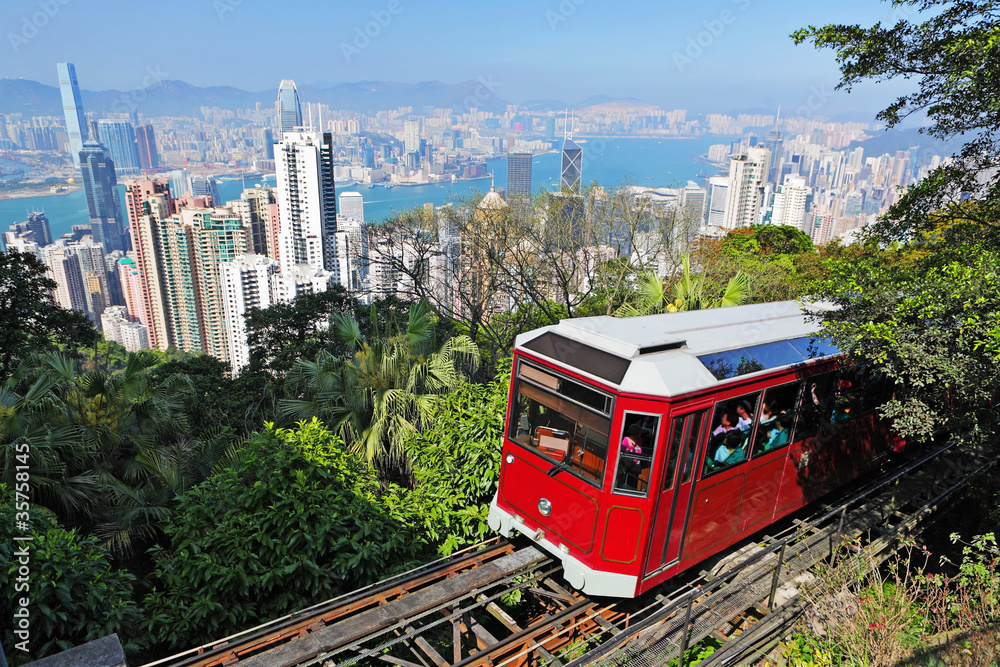 Tourist tram at the Peak, Hong Kong - obrazy, fototapety, plakaty 