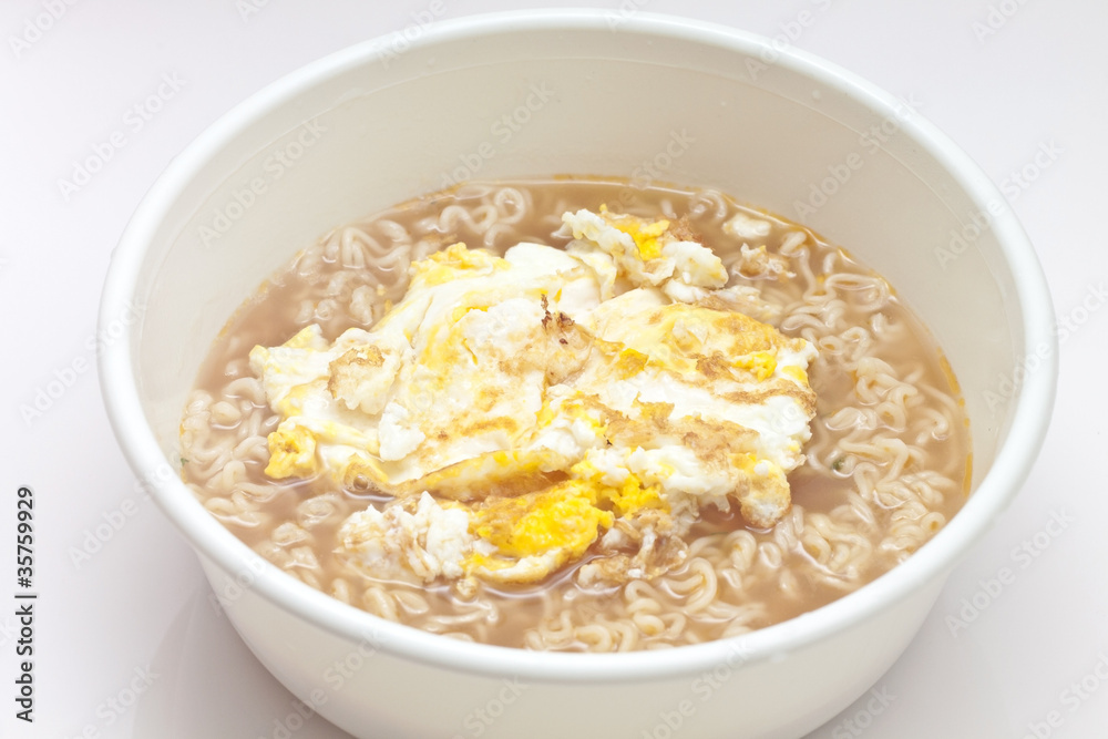 Instant noodles with fried egg Instant noodles with fried egg