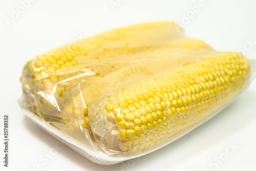 Packed fresh maize
