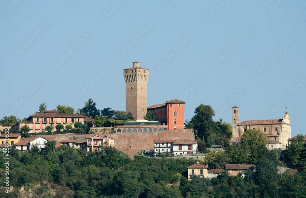 Castello di Santa Vittoria d'Alba
