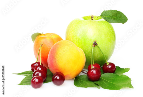 Fototapeta Naklejka Na Ścianę i Meble -  beautiful apples and cherries isolated on white