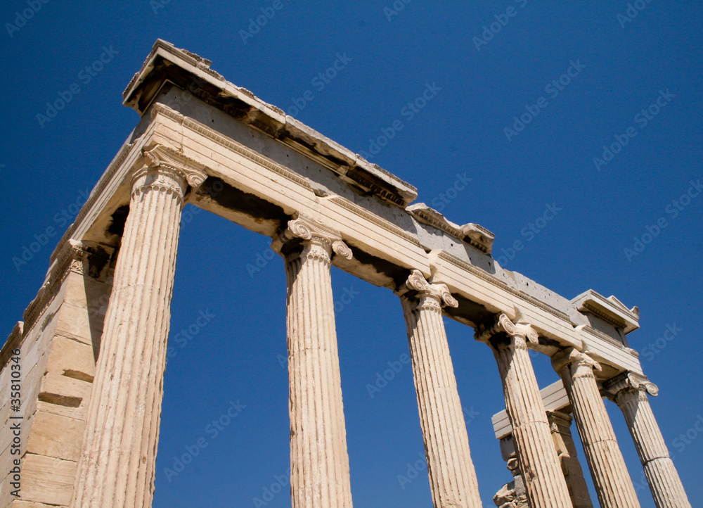 Columns and headband in the Ancient Greece
