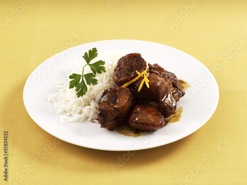 Fototapeta Naklejka Na Ścianę i Meble -  Sauté de veau à l'orange et au miel