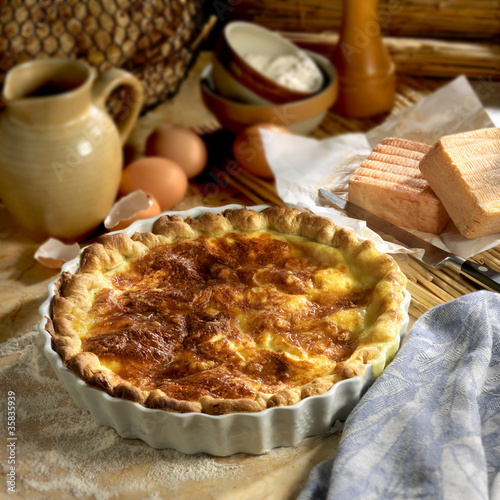 Fototapeta Naklejka Na Ścianę i Meble -  Tarte au maroilles