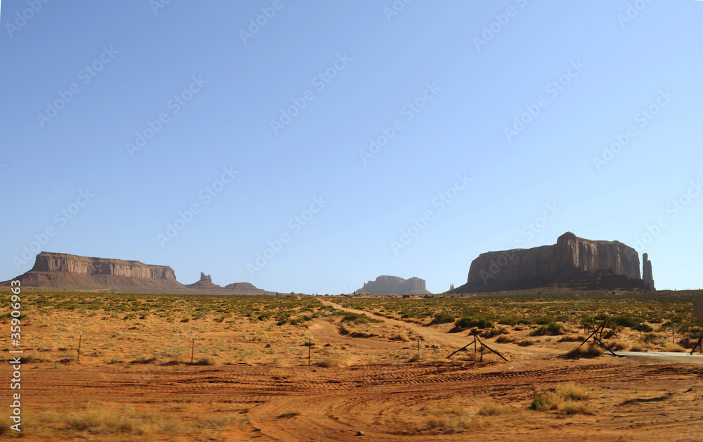 Monument Valley, Navajo Tribal Lands, Utah, USA Monument Valley, Navajo Tribal Lands, Utah, USA