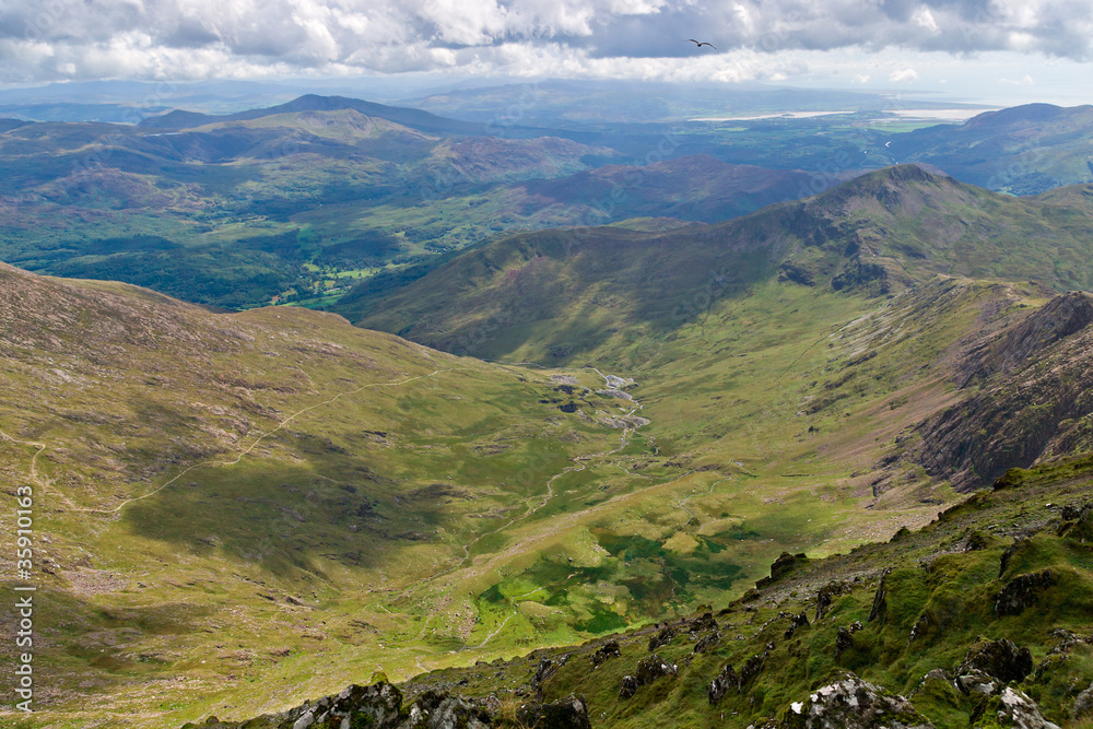 Fototapeta premium Mountain view from the Snowdon summit, Snowdonia, Wales