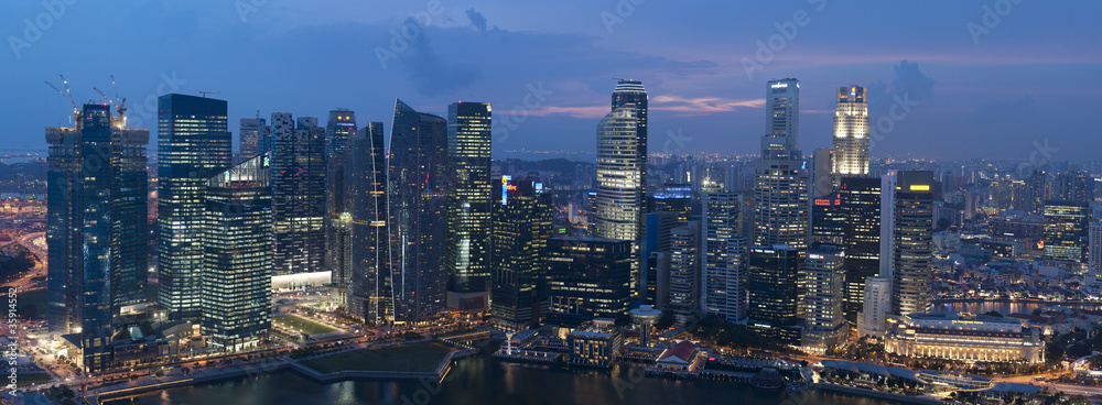 Fototapeta premium Singapore bei Nacht