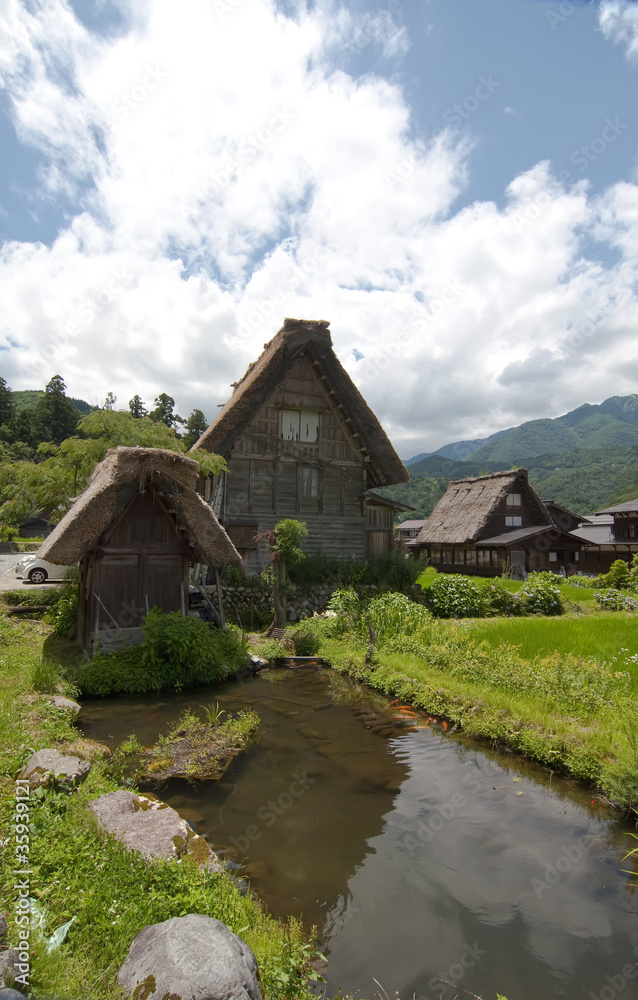 Casa típica de Shirakawago en Japón