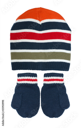 Boy's cap with mittens