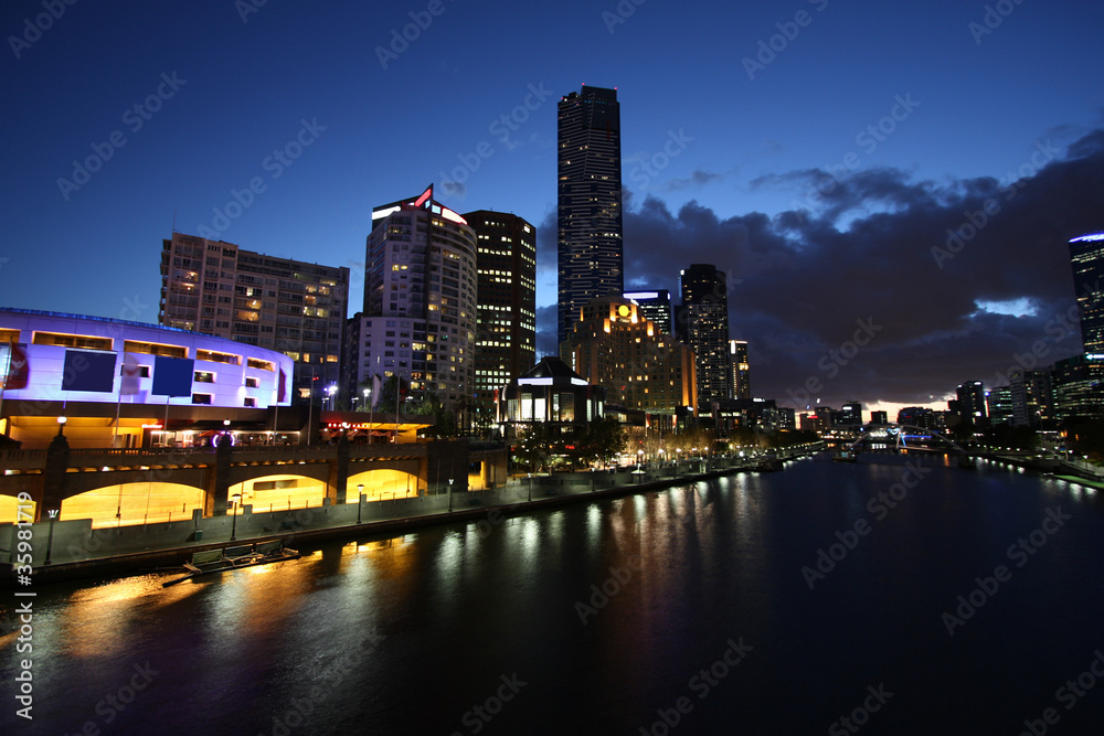 Fototapeta premium Melbourne city by night - Australia