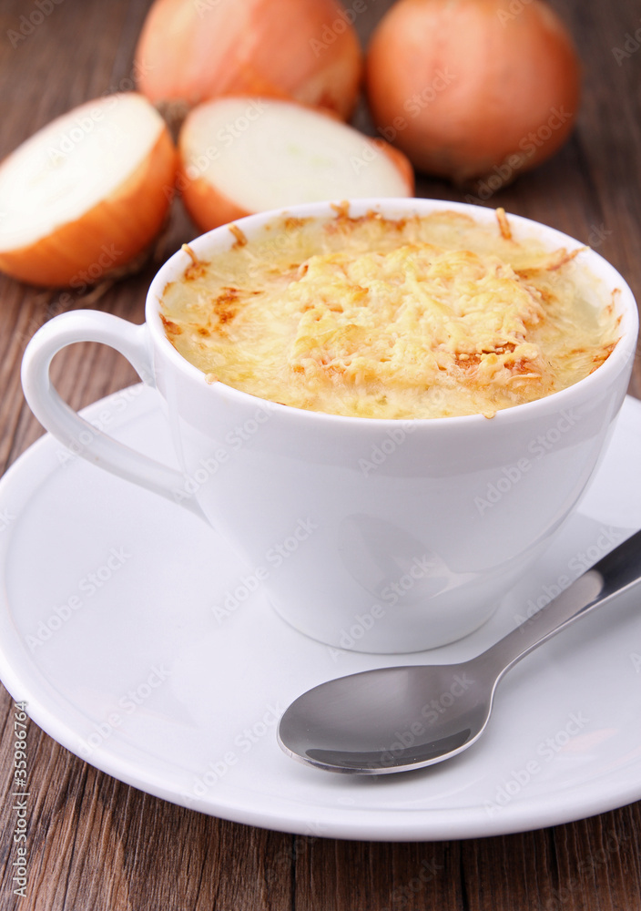 soupe à l'oignon gratiné soupe à l'oignon gratiné