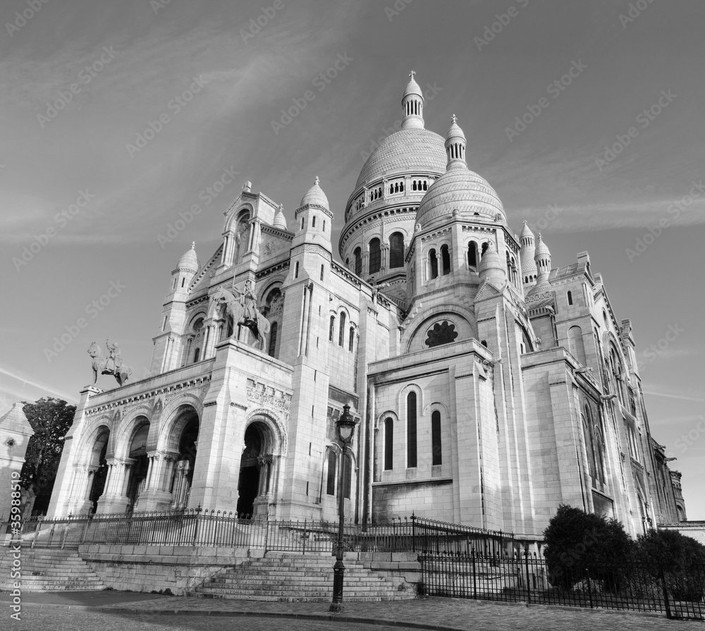 Basilique du Sacre Coeur after Surise @ Montmartre, Paris