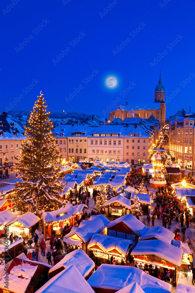 Weihnachten im Erzgebirge, Weihnachtsmarkt in Annaberg-Buchholz Photos  Adobe Stock