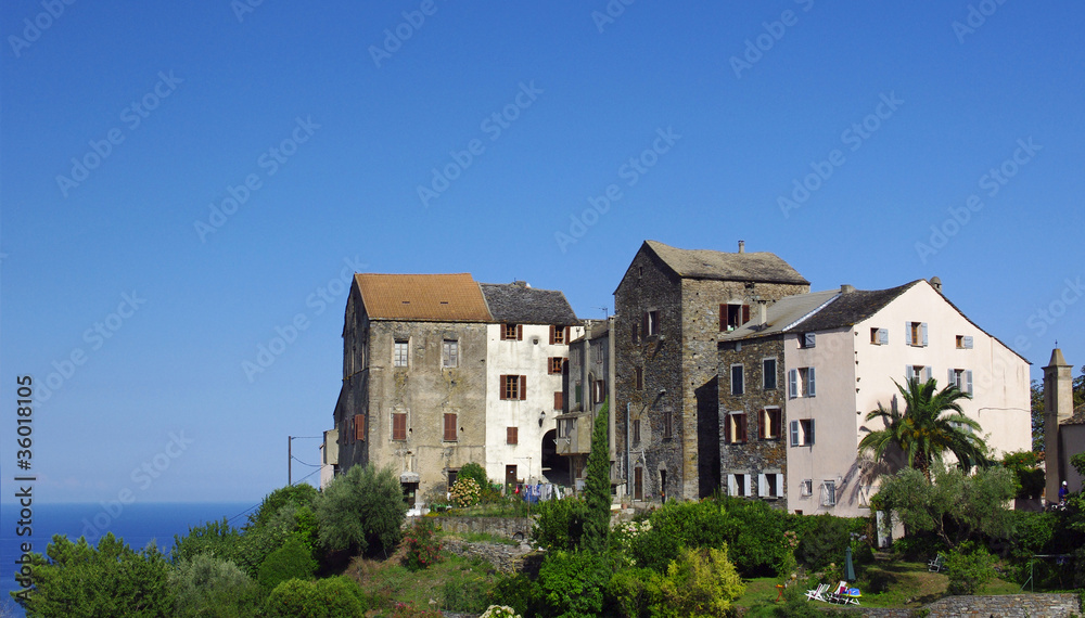 village corse sur la côte est village corse sur la côte est