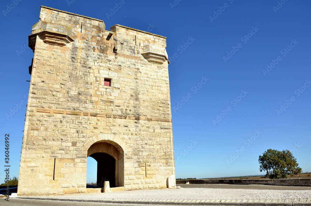 La tour Carbonnière à Aigues Mortes