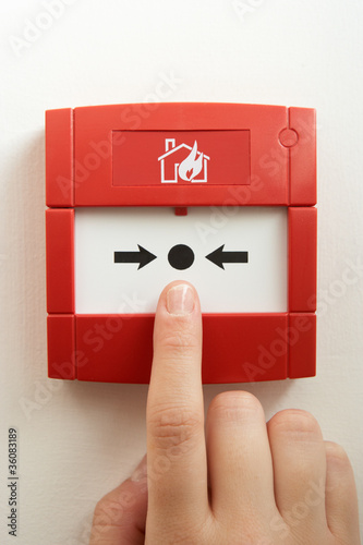 Fototapeta Naklejka Na Ścianę i Meble -  Break-glass fire alarm