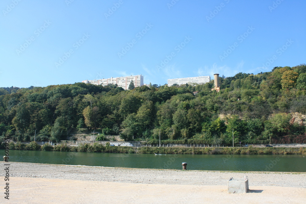 Obraz premium vue sur une colline à lyon