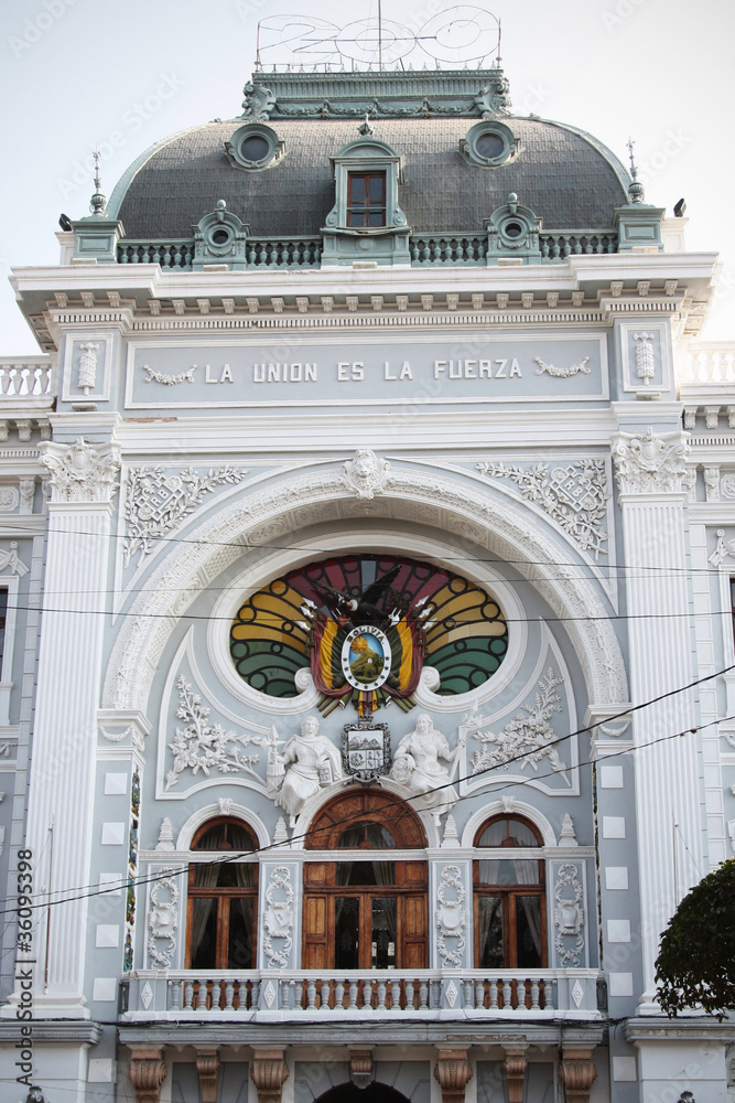 Obraz premium edificio bianco a sucre in bolivia