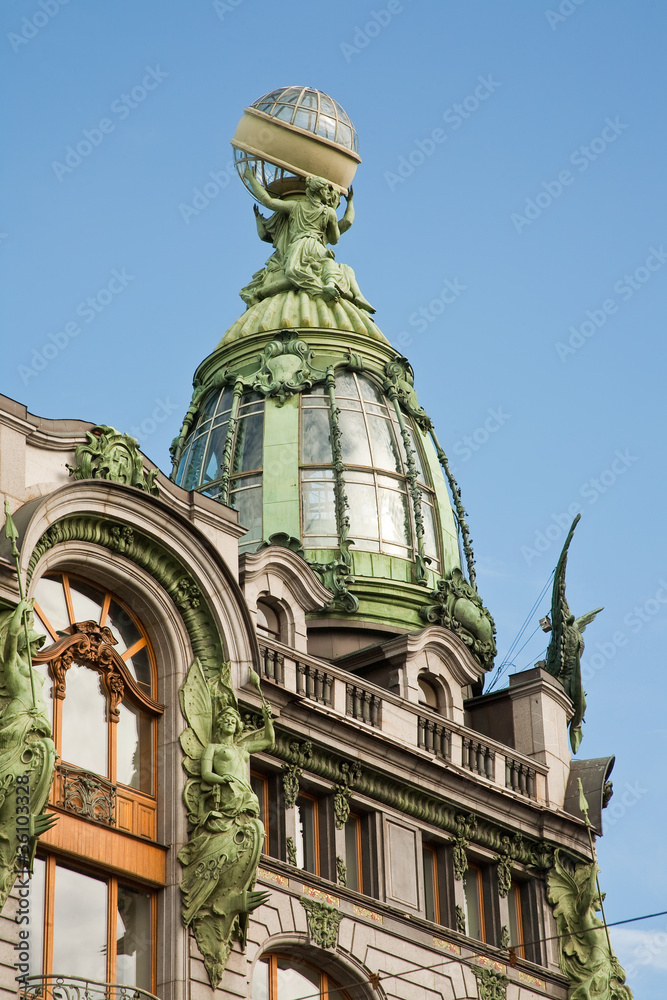 Building is in Saint Petersburg Building is in Saint Petersburg