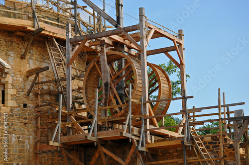 Guédelon vue sur la construction du château féodal © Daoud