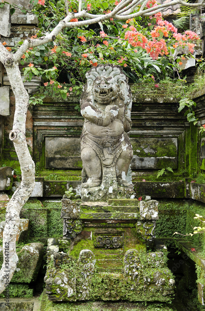 Fototapeta premium religious figure in bali indonesia