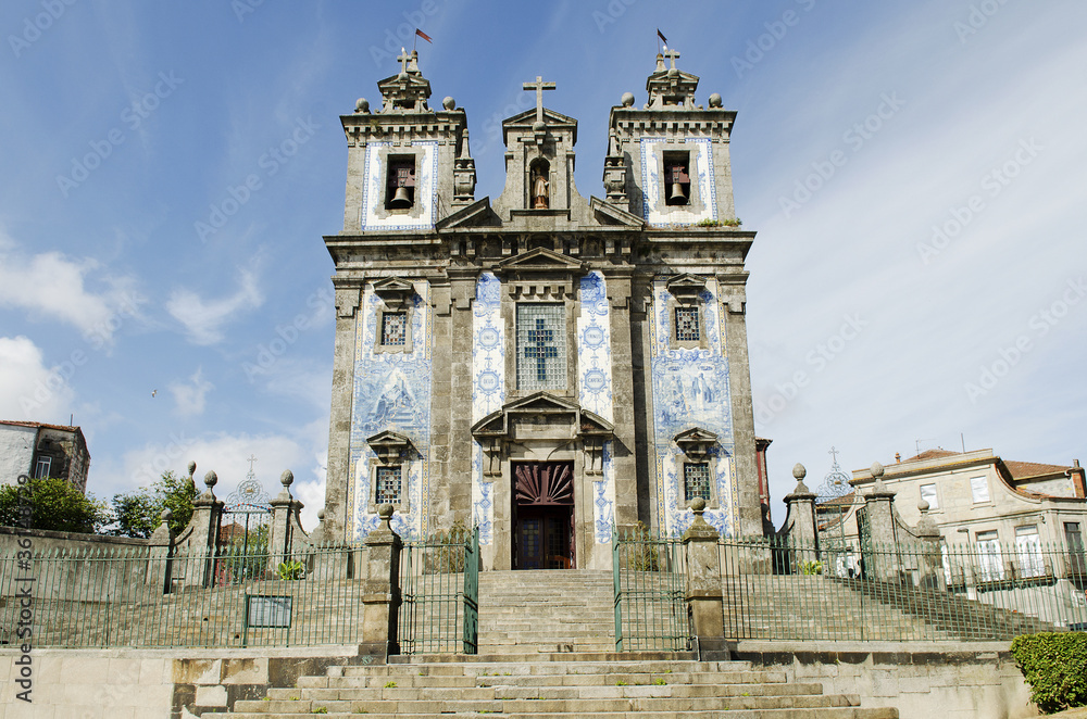 santo ildefonso church in porto portugal
