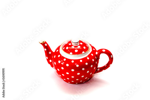 Красный чайник