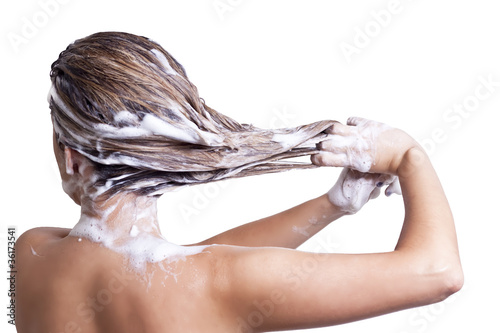 Estirandose el cabello photo