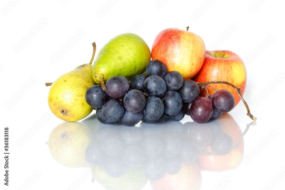 isolated fruit with reflection (kt) isolated fruit with reflection (kt)