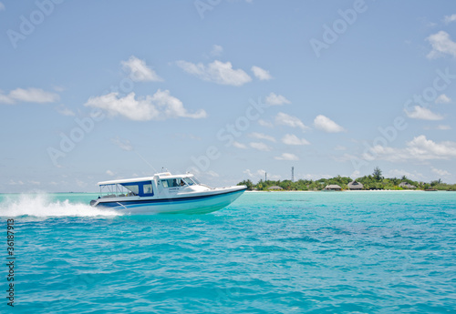 Maldivian speedboat bus