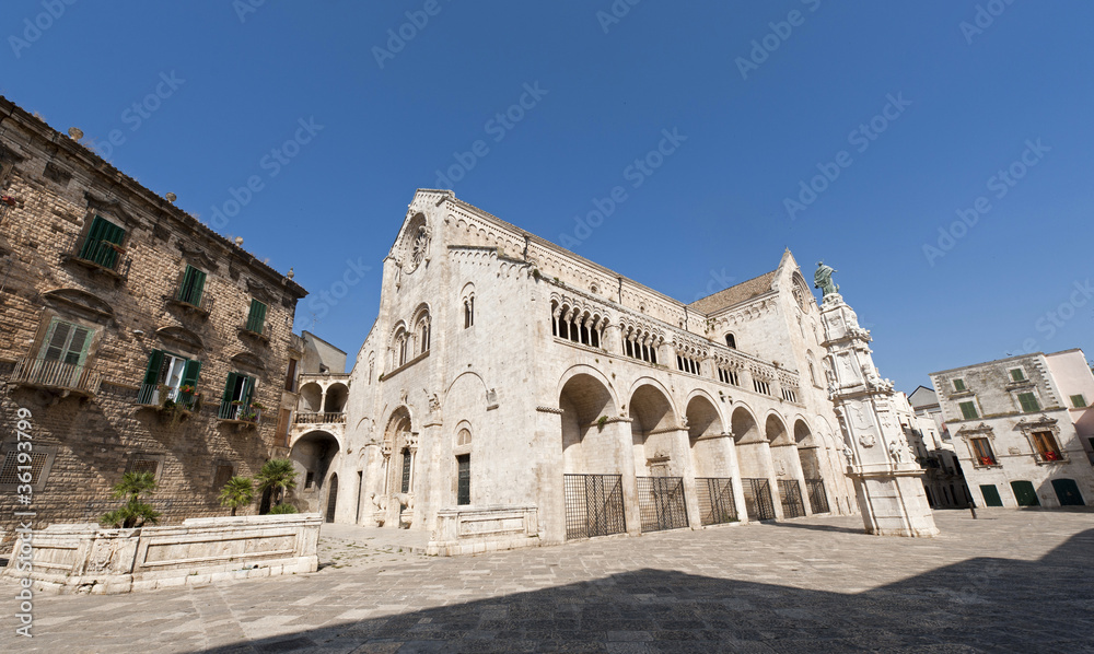 Bitonto (Bari, Puglia, Italy), Old cathedral in Romanesque style