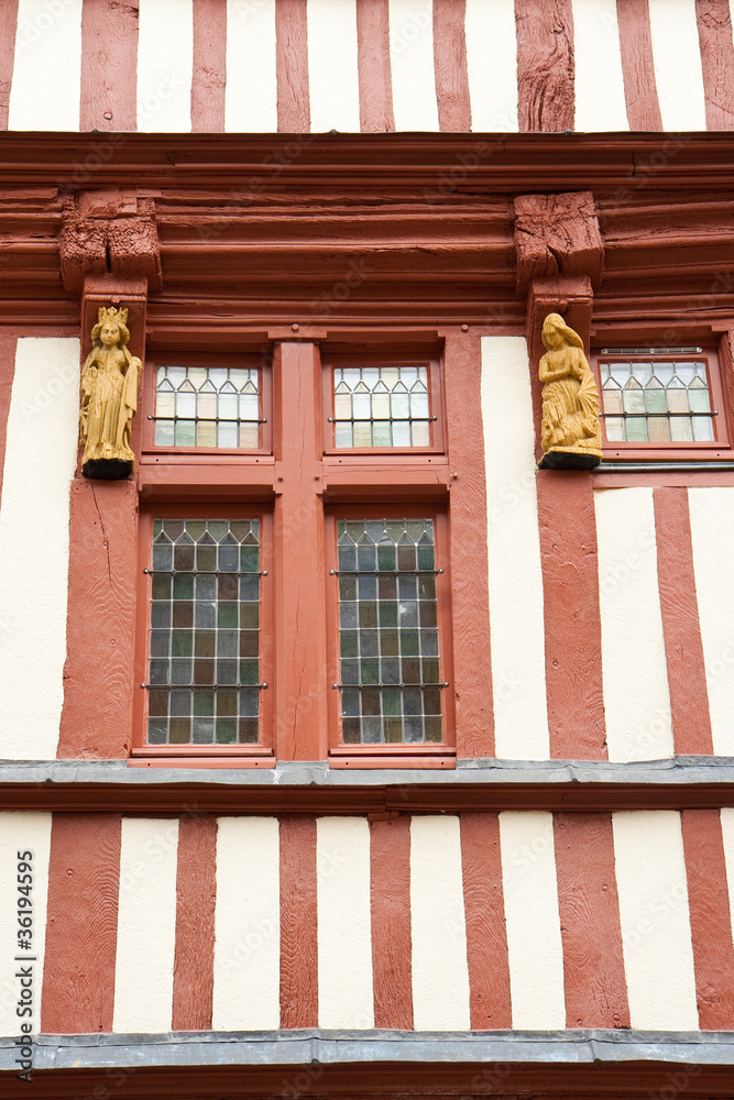 Fenêtre ancienne Fenêtre ancienne