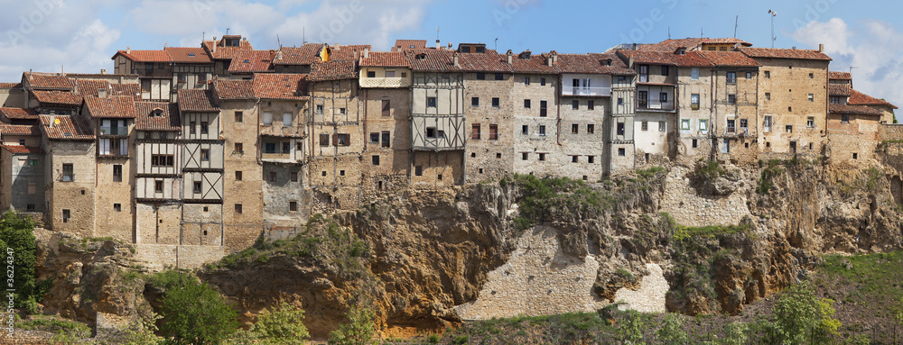Naklejka premium Casas Colgantes