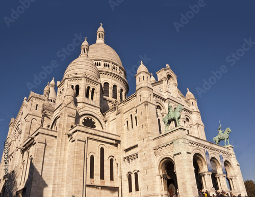Basilique du Sacré Coeur - Montmartre, Paris © Delphotostock