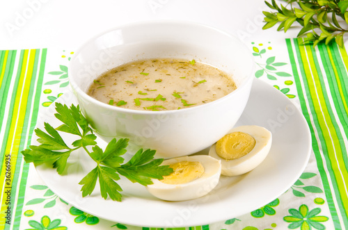 Zurek ist eine herzhafte Polnische Suppe