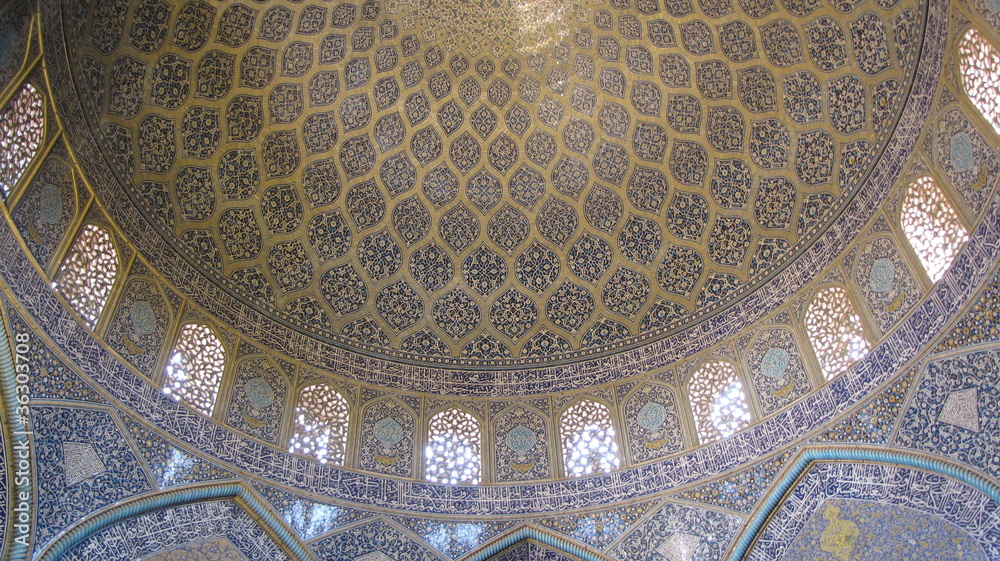 mosaic in esfahan