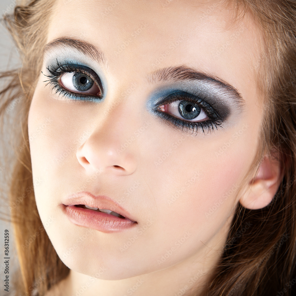 Naklejka premium Beautiful young woman studio shot portrait.