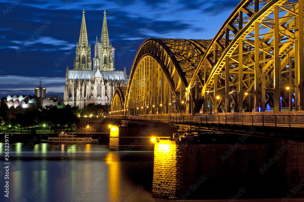 Fototapeta premium Kölner Dom