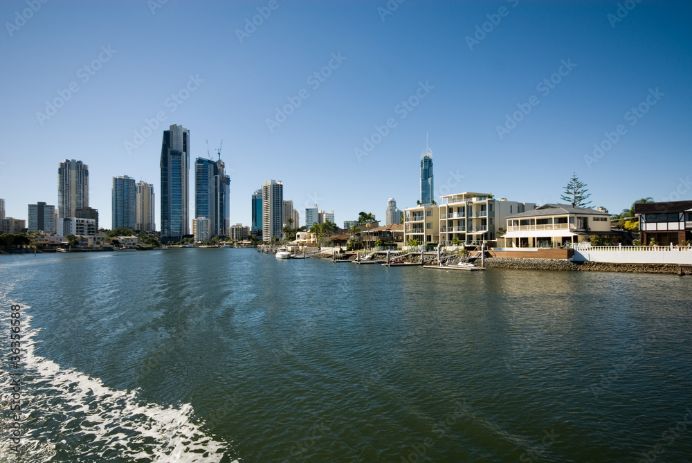 Fototapeta premium Waterway Scene, Surfers Paradise, Australia