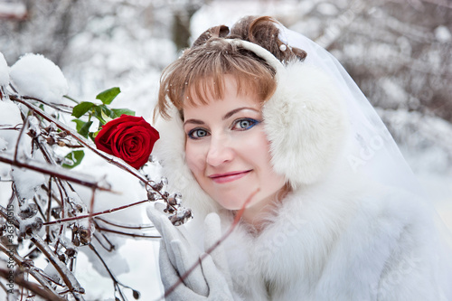 The bride with red rose