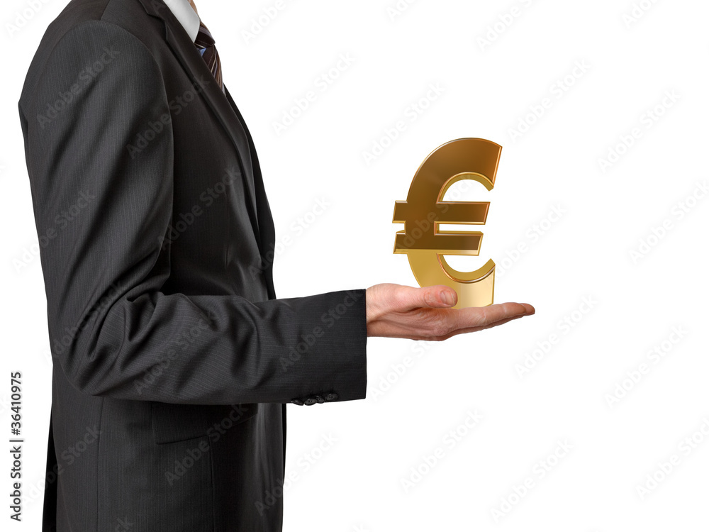 Mann präsentiert goldenes Euro-Zeichen Mann präsentiert goldenes Euro-Zeichen