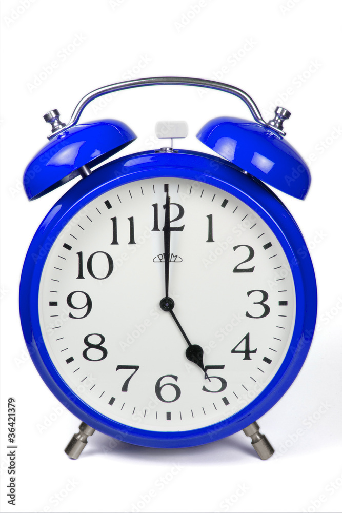 Wecker 5 Uhr / Five a clock - blau / blue Stock-Foto | Adobe Stock