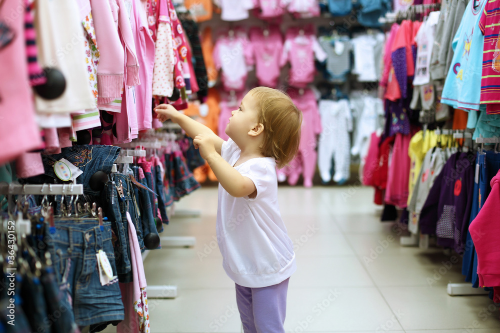 Fototapeta premium Young woman doing shopping