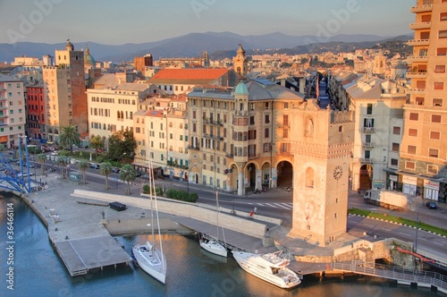 Tableau sur toile port de savone, le matin