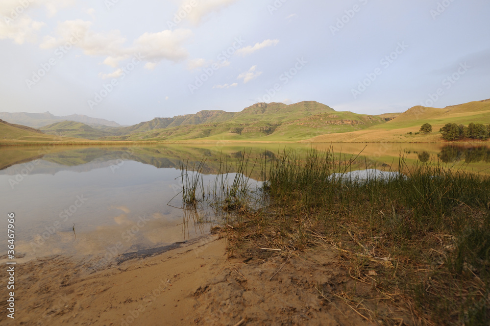 Giant's Cup Wilderness , Kwazulu Natal.  Winter view.