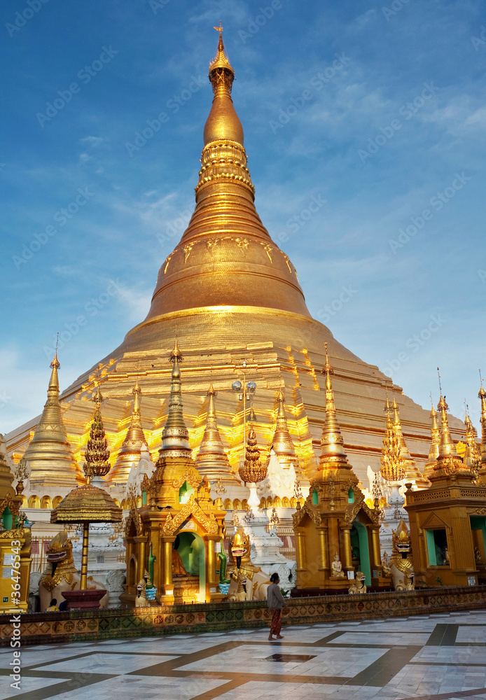 Naklejka premium Shwedagon Paya