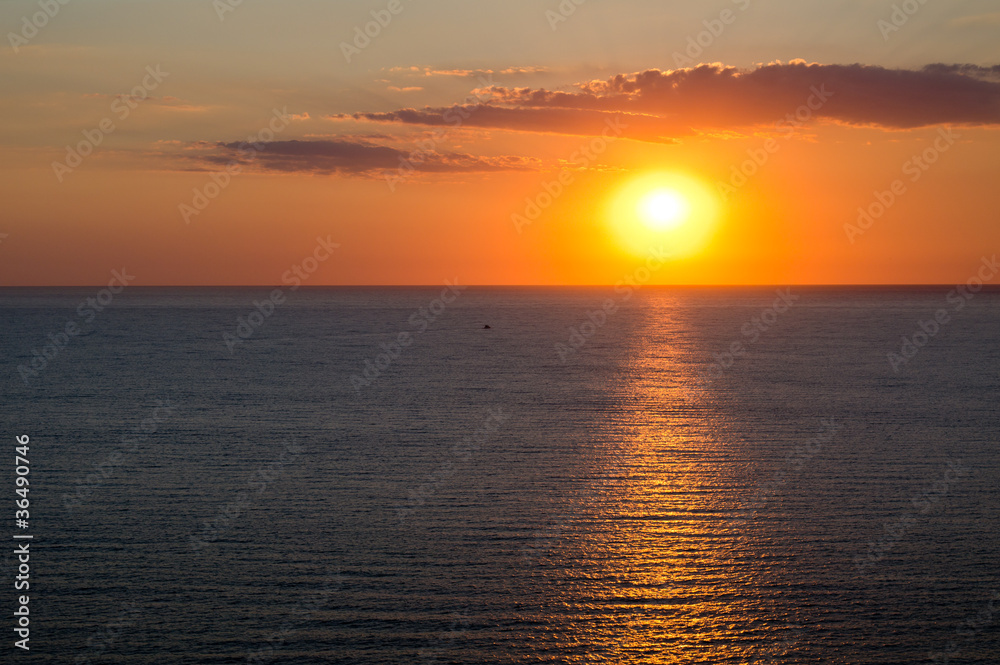Fototapeta premium marine scape. sunset on the sea